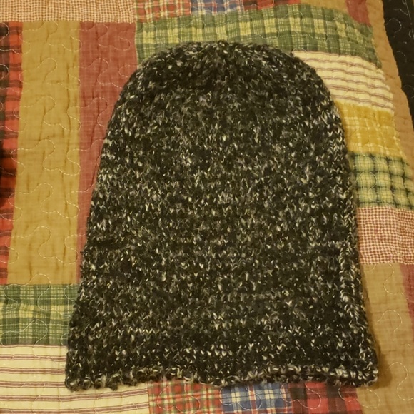 2 Hats - Picture 3 of 4